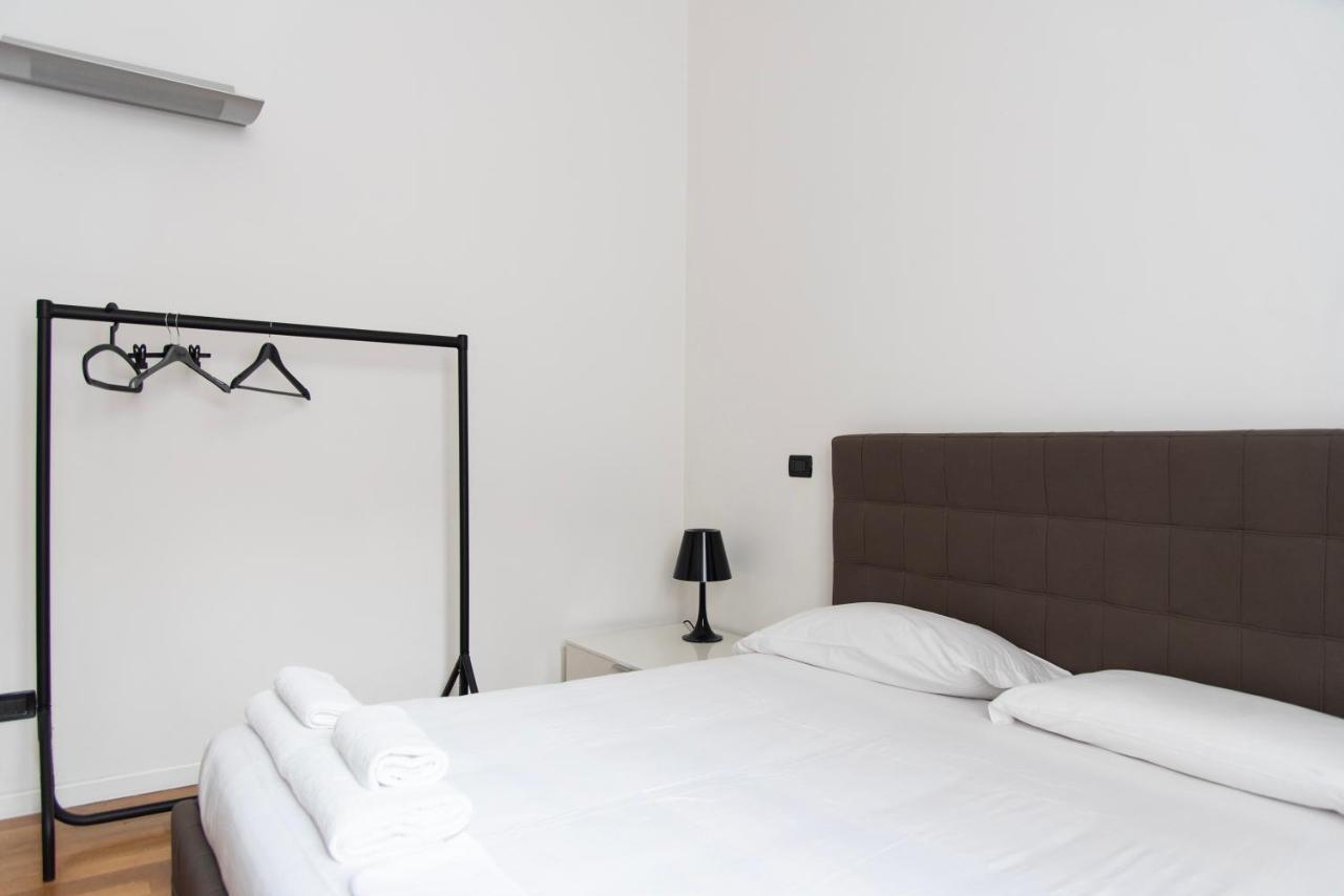 Youhosty - Monte Nero 68 Apartment Милано Екстериор снимка